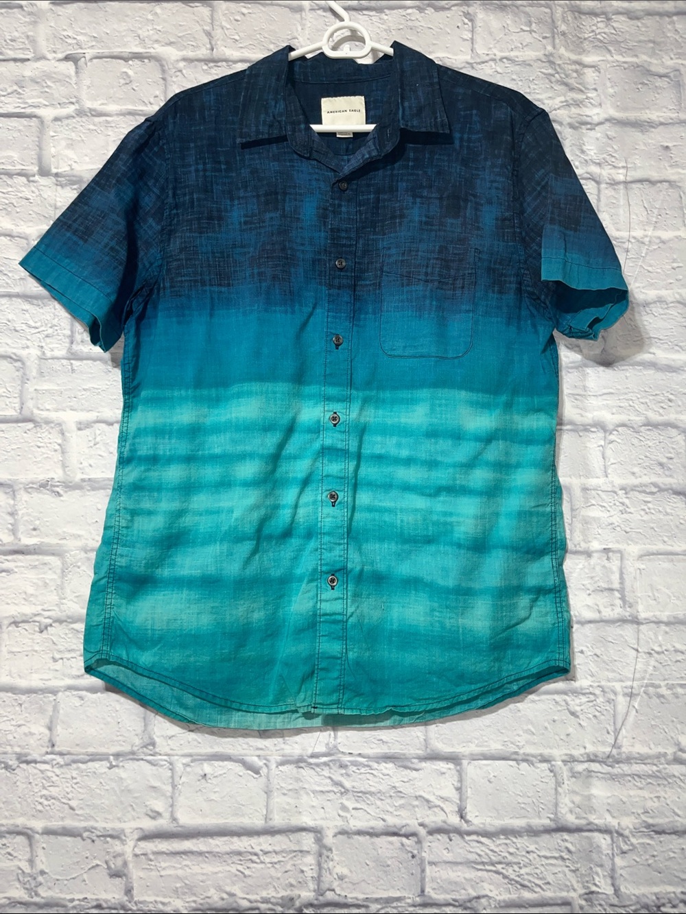 American Eagle Outfitters Teal to Navy Ombre Short-Sleeve Button-Down Shirt